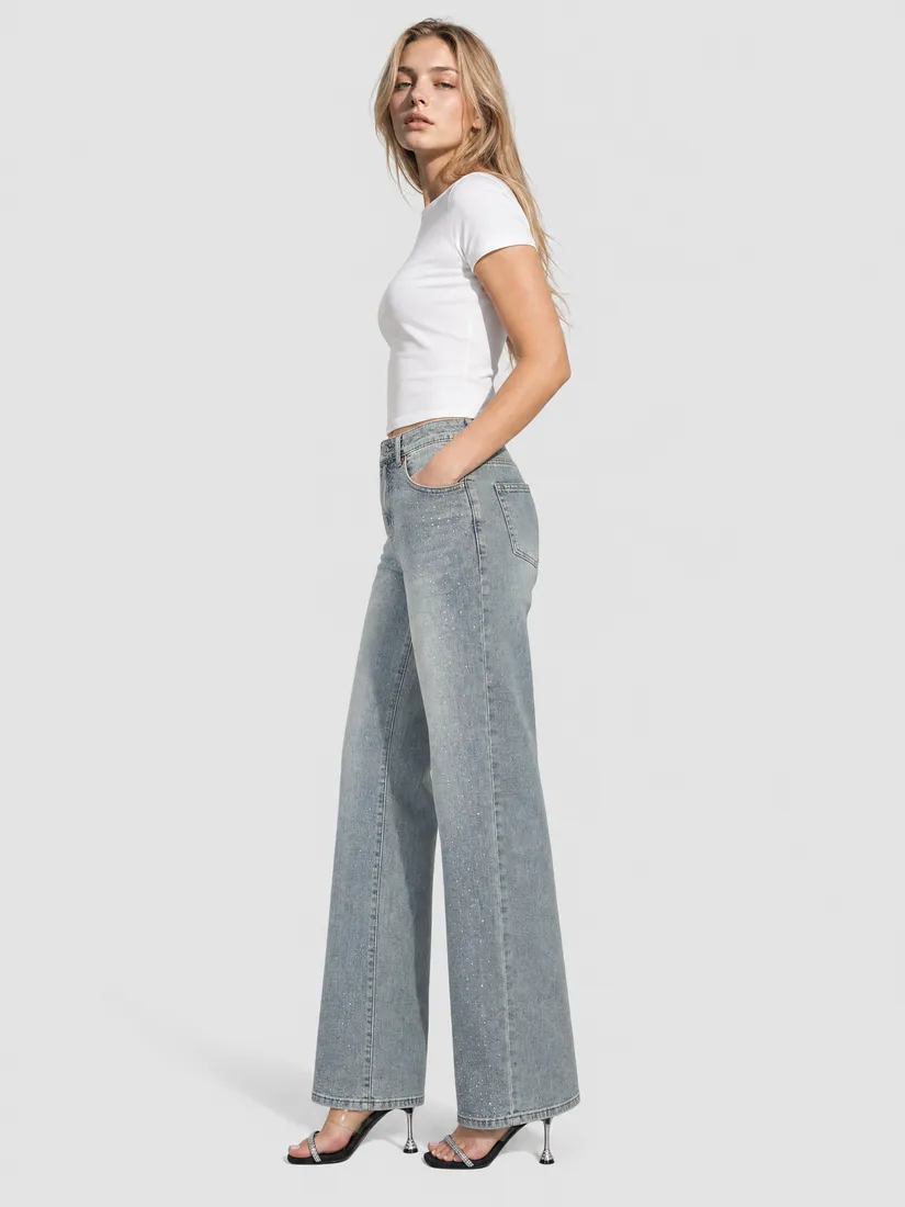 Style H3865 view 2